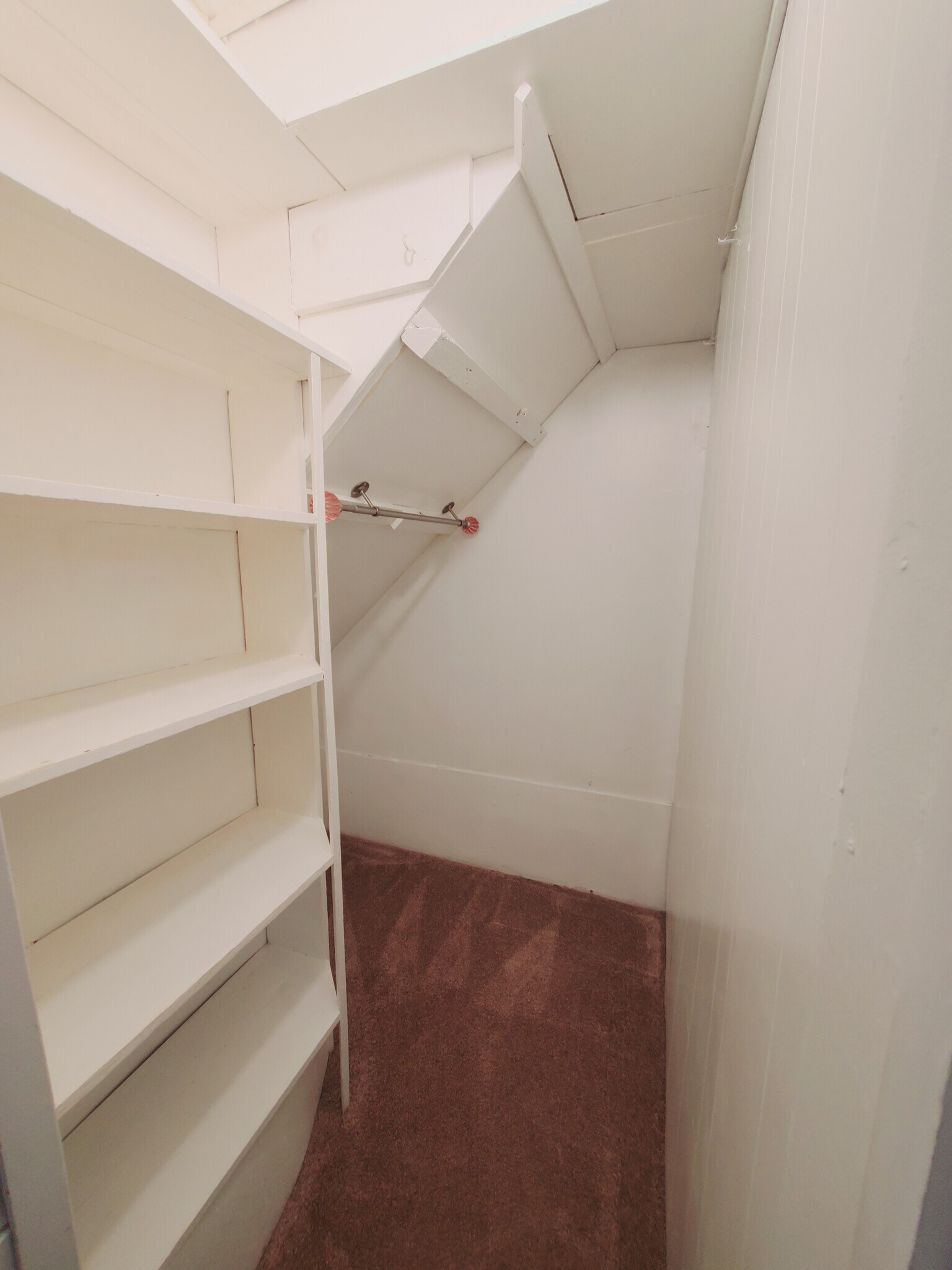 Building Photo - 36 Givens Ave