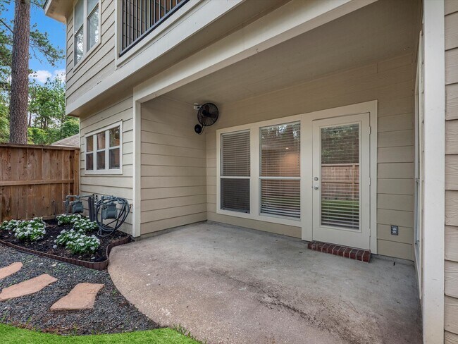 Building Photo - 142 N Magnolia Pond Pl