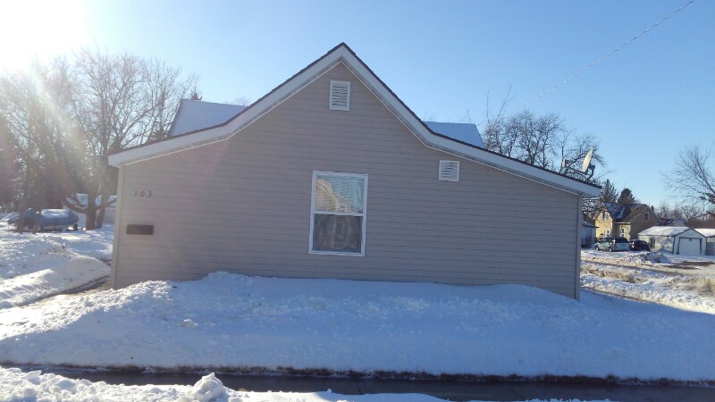 Primary Photo - 103 Kneale Ave S