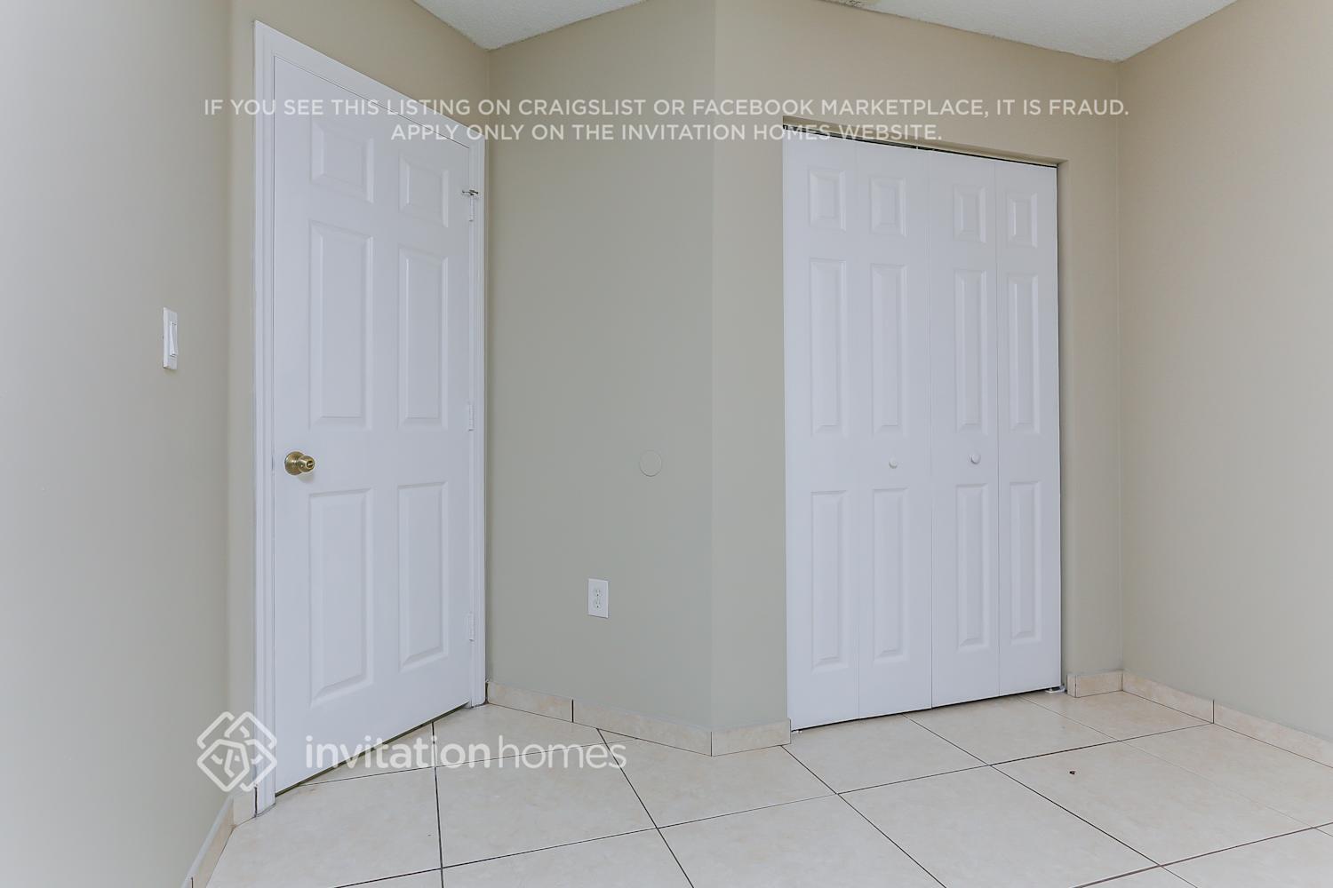 Building Photo - 8410 SW 157th Ct