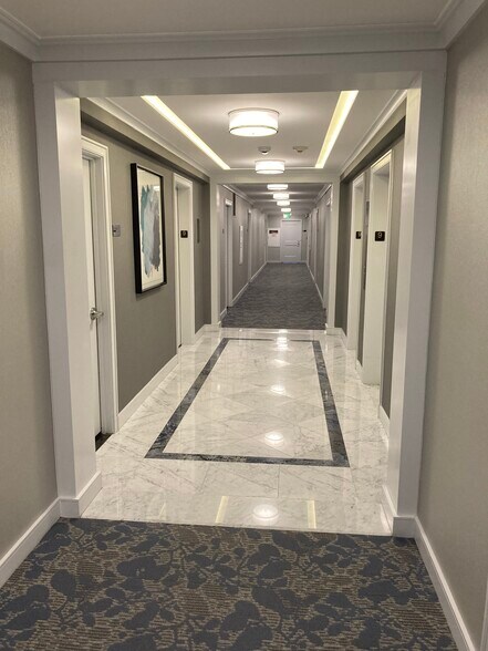 Building Photo - 6 Whittier Pl