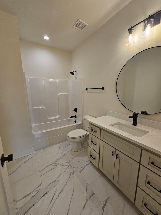 Building Photo - 7233 Havenwood Dr