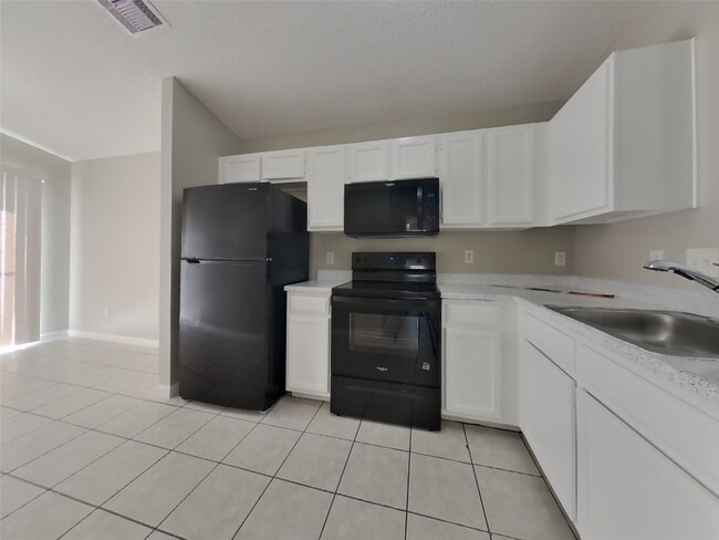 Building Photo - 3215 Kelling St