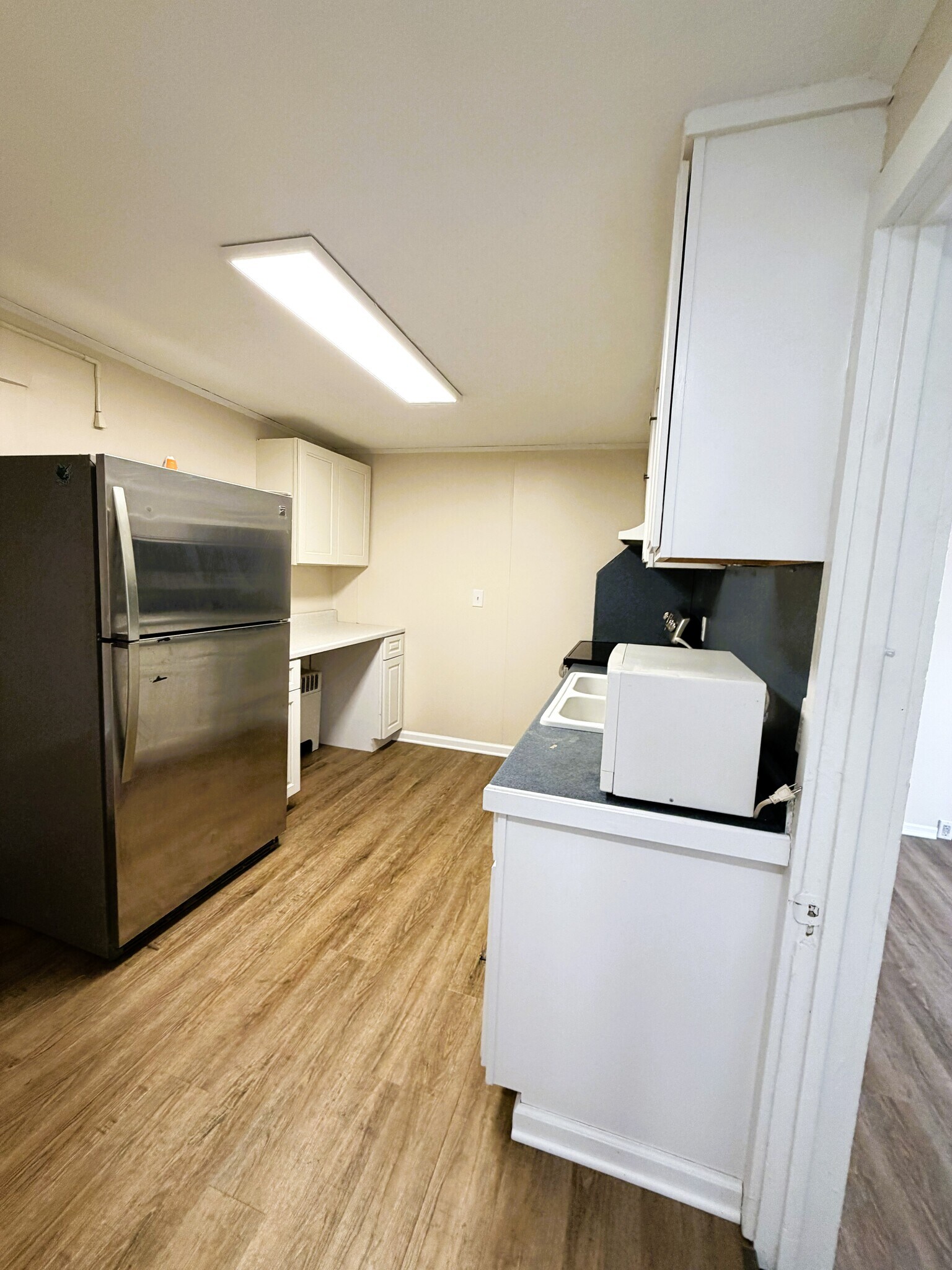 Building Photo - 301 S Robinson Ave