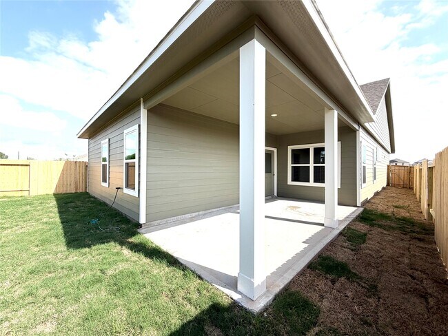 Building Photo - 3410 Brushy Marsh Dr