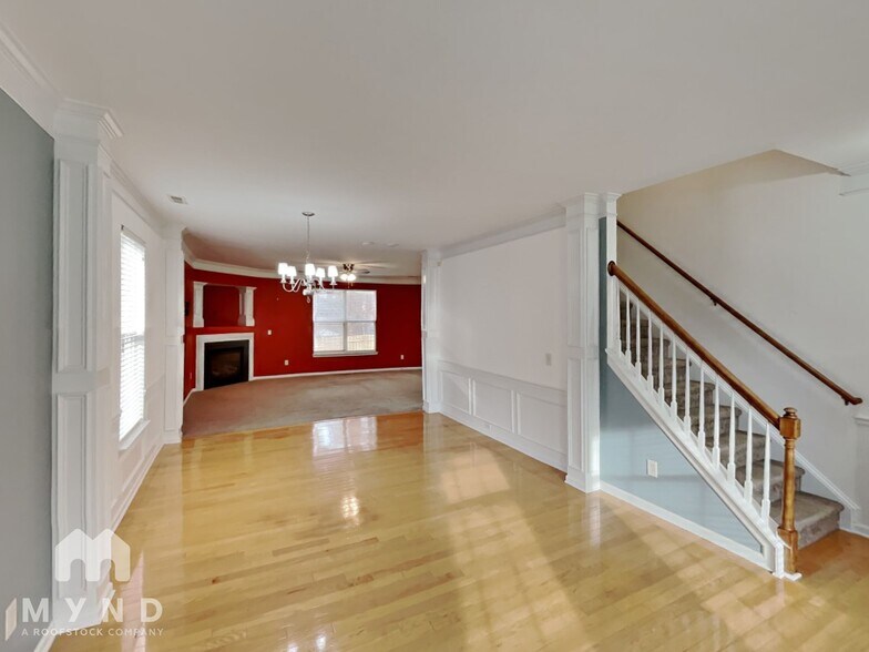 Building Photo - 15119 Oldcorn Ln