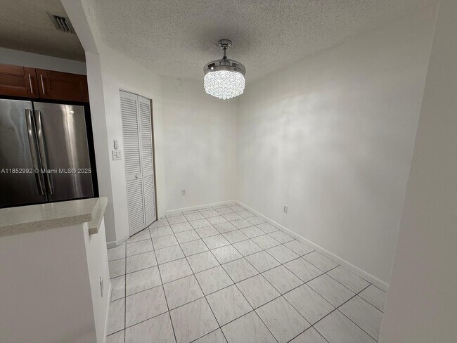 Building Photo - 6540 W 26th Dr