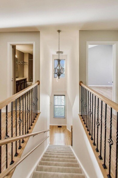 Building Photo - 2366 N Moseley Ct