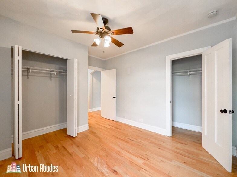 Building Photo - 4735 N Hermitage Ave