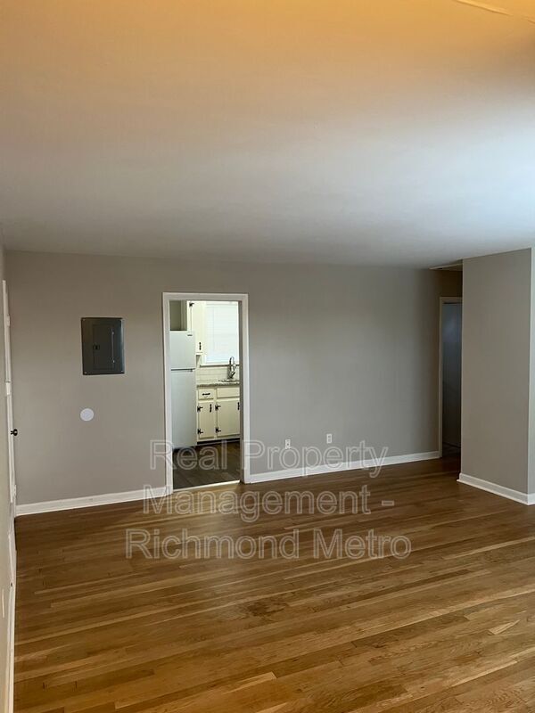 Primary Photo - 1140 Shuford Ave