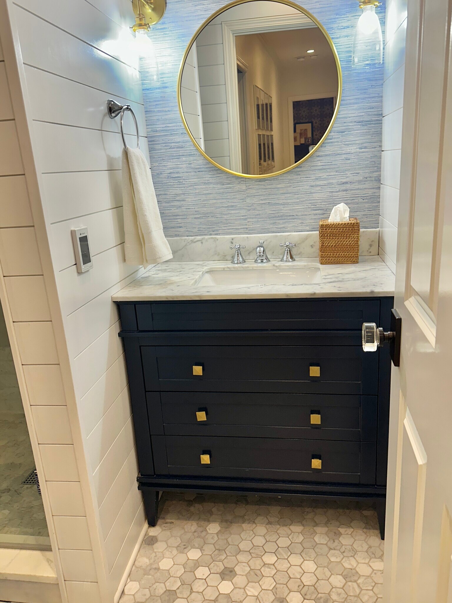 Hall bathroom - 761 Cherry St