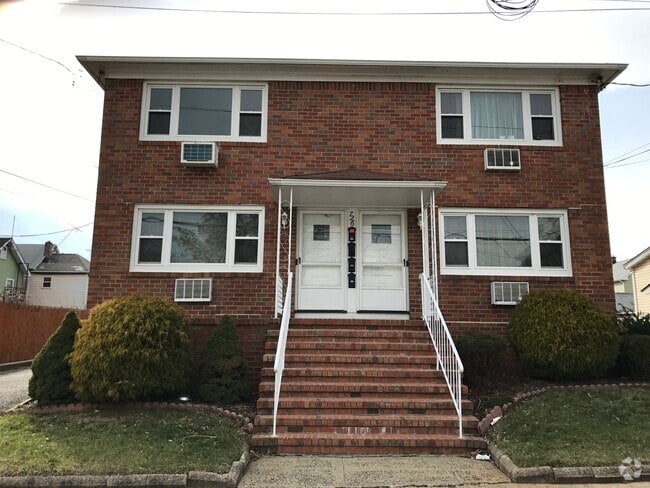 Building Photo - 726 Meacham Ave