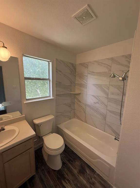Building Photo - 2324 Friarcreek Loop