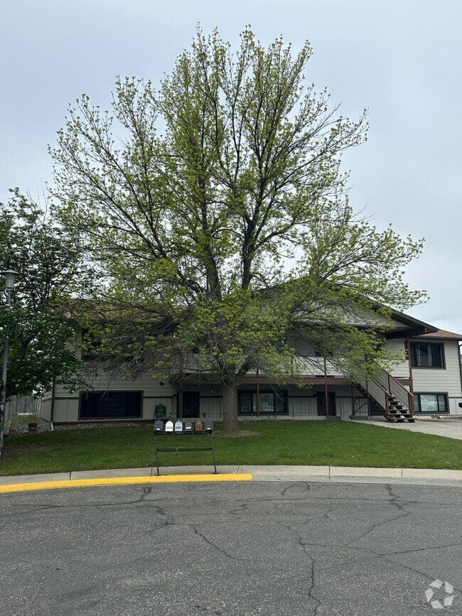 Building Photo - 2 bedroom in Billings MT 59105