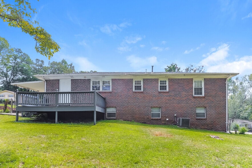 Building Photo - 1016 Delaney Dr