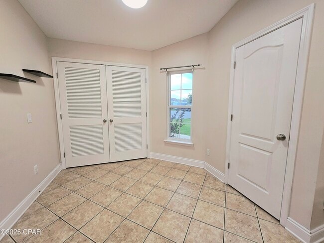 Building Photo - 603 Diamonte Cir