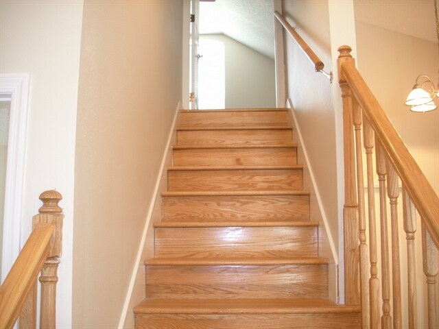 Building Photo - 256 Daniels Pointe Dr