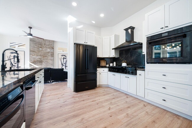 Building Photo - 78217 Willowrich Dr