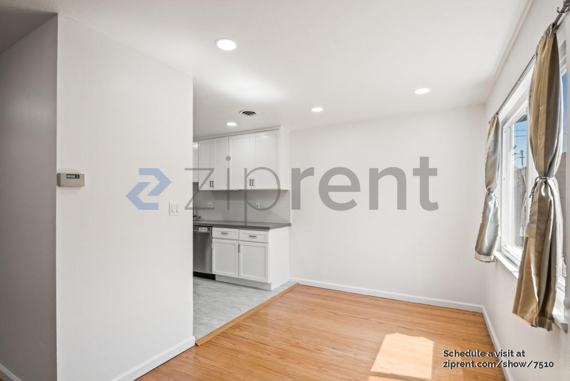 Building Photo - 1296 Albina Ave