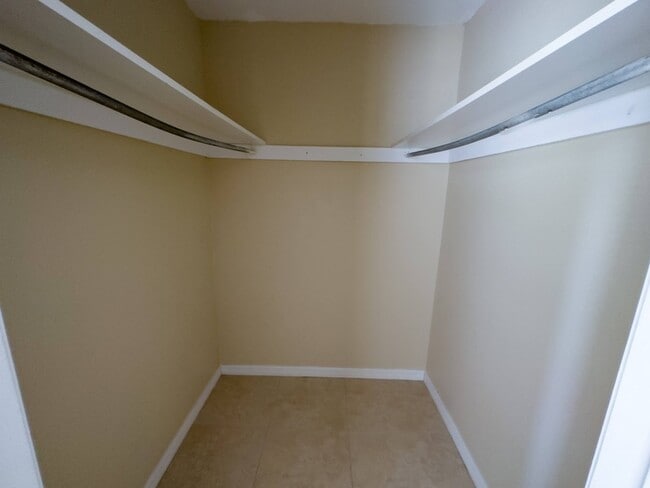 Building Photo - 34 S Ortman Dr