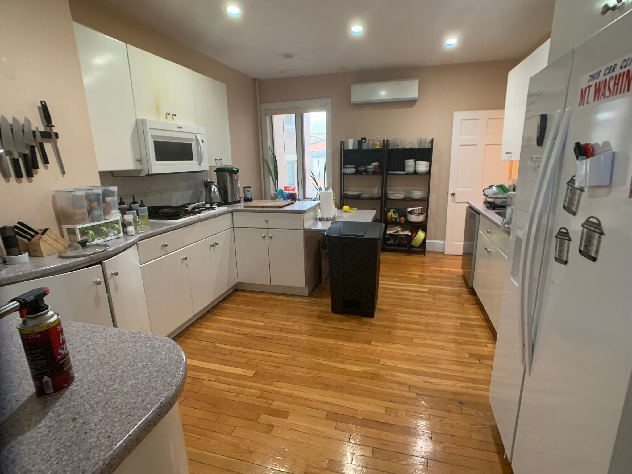 Building Photo - 8 Fairbanks St