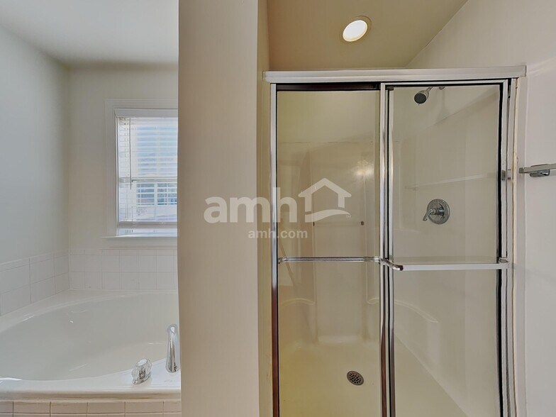 Building Photo - 3604 Mackinac Island Ln