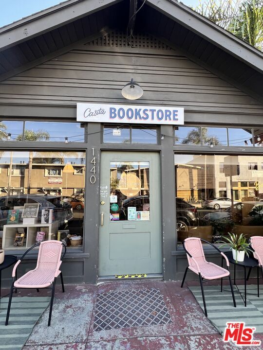 Building Photo - 1436 E 4th St