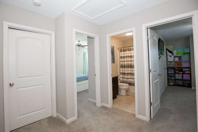 Building Photo - 3028 Helmsman Dr