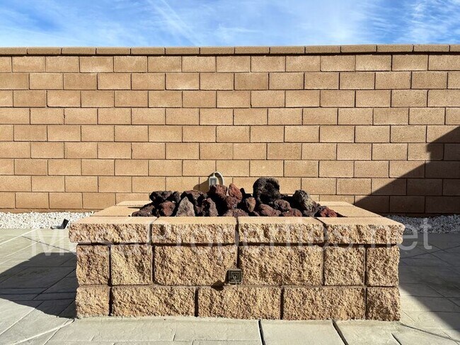 Building Photo - 6316 Candleberry Cv