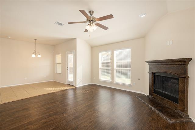 Building Photo - 1024 Lake Hollow Dr