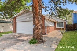 Building Photo - 4306 Moonbeam Dr