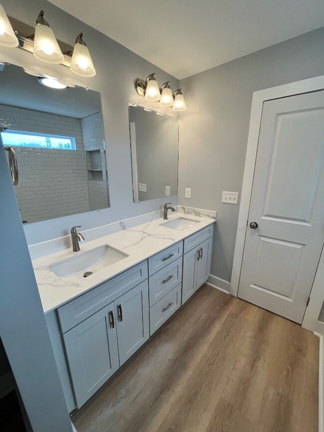 Building Photo - 1815 Newcastle St