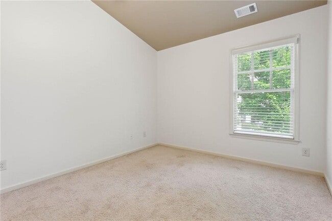 Building Photo - 655 Township Cir