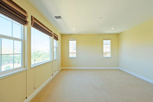 Building Photo - 6536 Terrace Ridge Ct
