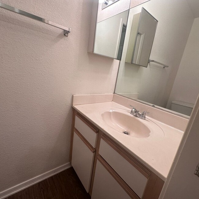 Building Photo - 2400 Mohave Ridge Ave