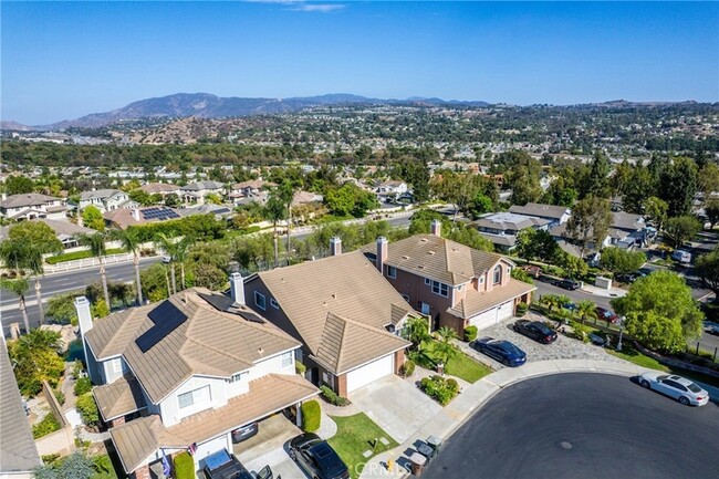 Building Photo - 6430 Regents Ct
