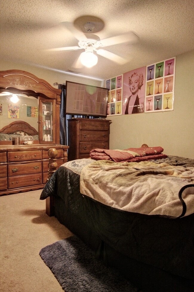 Building Photo - NEW PHOTOS COMING SOON!! 3bd/2ba Hope Valley Home With Fenced-In Backyard!