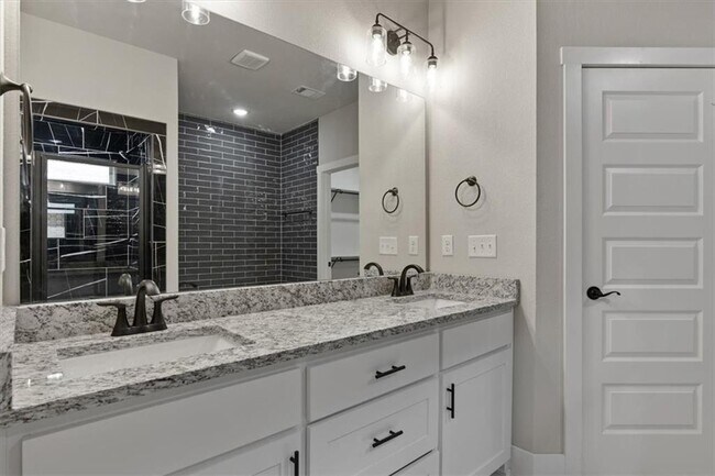 Building Photo - 7005 SW High Meadow Blvd