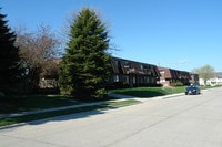 Building Photo - Willow Run