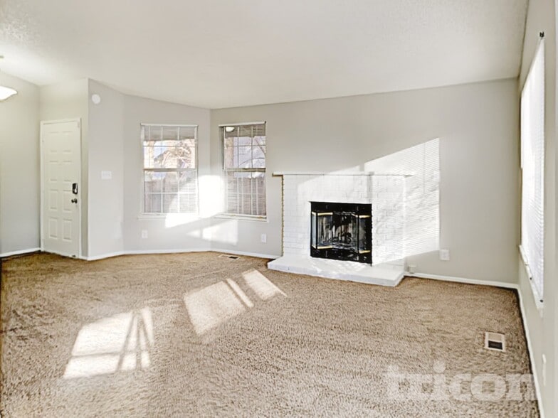 Building Photo - 6450 Enchanted Valley Dr