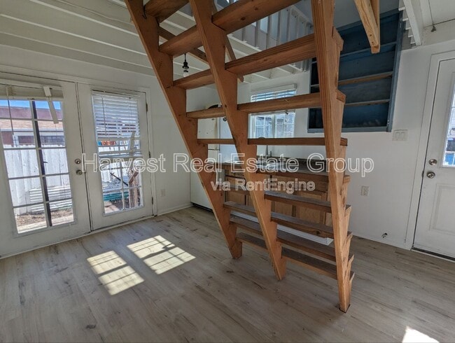 Building Photo - 2121 65th Ave