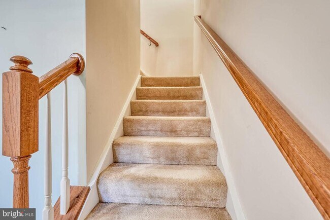 Building Photo - 5183 Wyndholme Cir