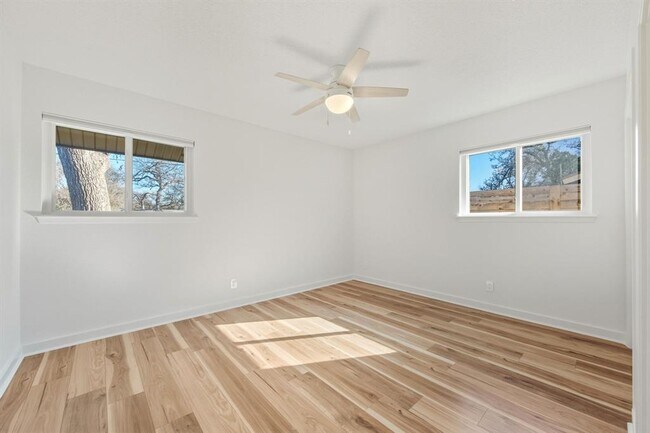 Building Photo - 1912 Cannonwood Ln