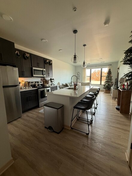 Primary Photo - 6408 Bridge Rd