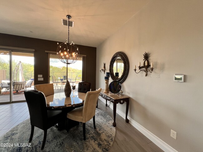 Building Photo - 13289 N Rainbow Cactus Ct