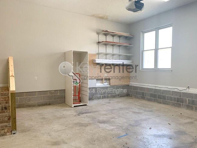 Building Photo - 7716 Royal Harbour Cir