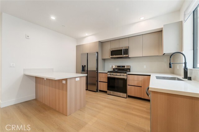 Building Photo - 7510 Sepulveda Blvd