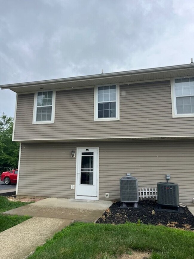 Building Photo - 2442 S Woolery Mill Dr