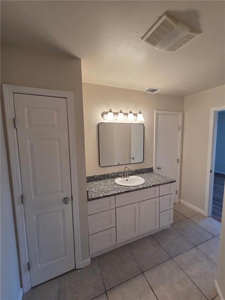 Building Photo - 1016 Greenspoint Dr