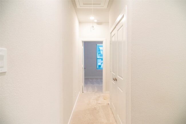 Building Photo - 6519 Bramble Cv Ln